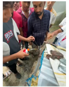 এসি ফ্রিজ সার্ভিসিং কোর্স প্র্যাকটিক্যাল ক্লাস চলতেছে। 